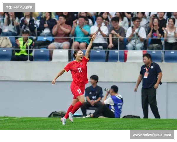上海体育大学女足勇夺国际大体联世界杯冠军背后的奋斗历程与技术突破